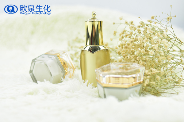 給肌膚補(bǔ)水保濕需要注意的事項(xiàng)有哪些？