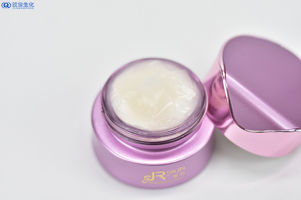 你眼部長脂肪粒了嗎？