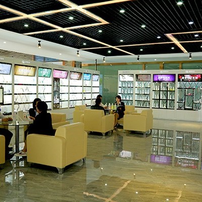 鄉(xiāng)鎮(zhèn)美妝店從備受冷落到開(kāi)出奇跡之花！