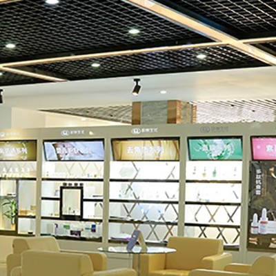 化妝品代加工:開個(gè)什么化妝品店好？